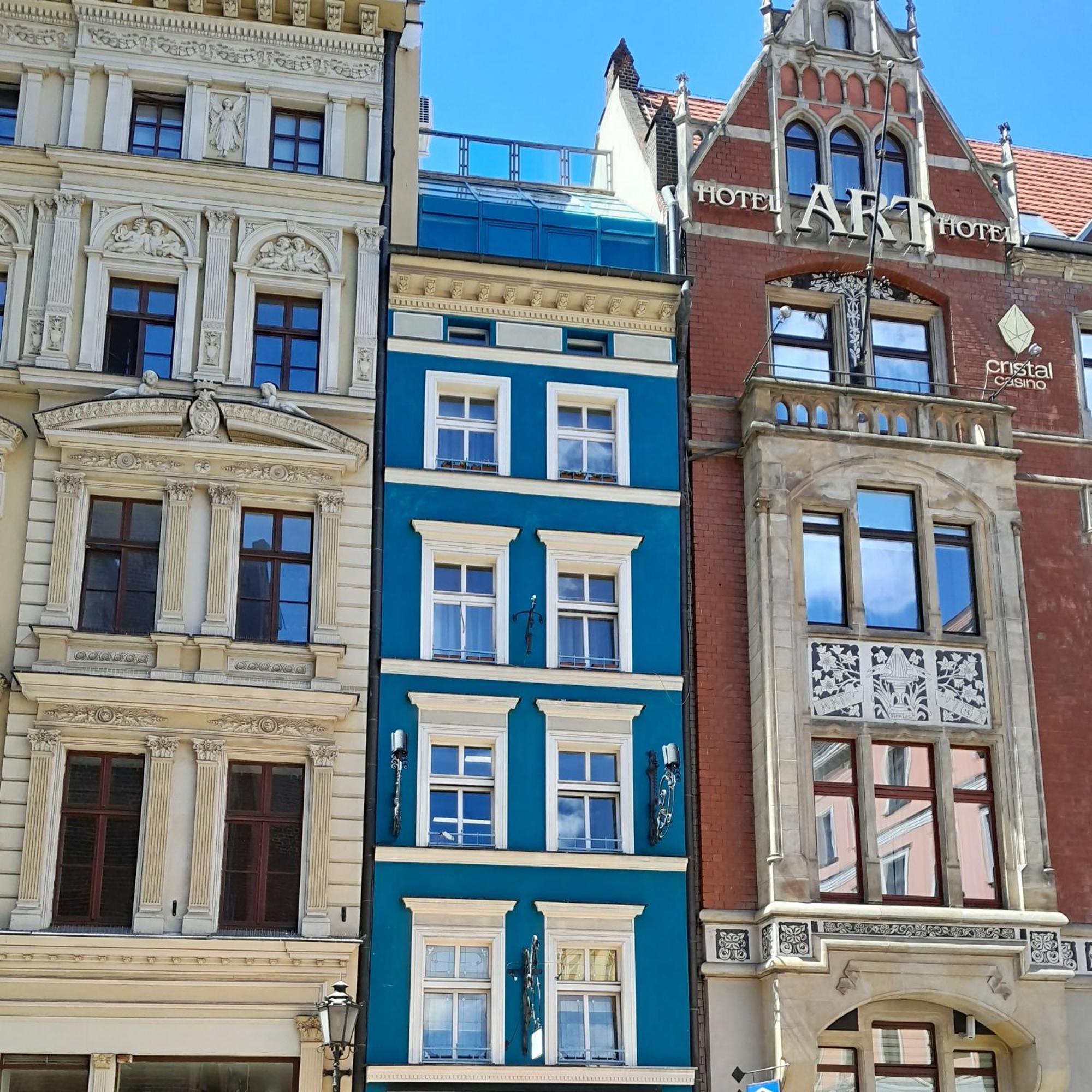 Academus Pub & Guest House Wrocław Extérieur photo