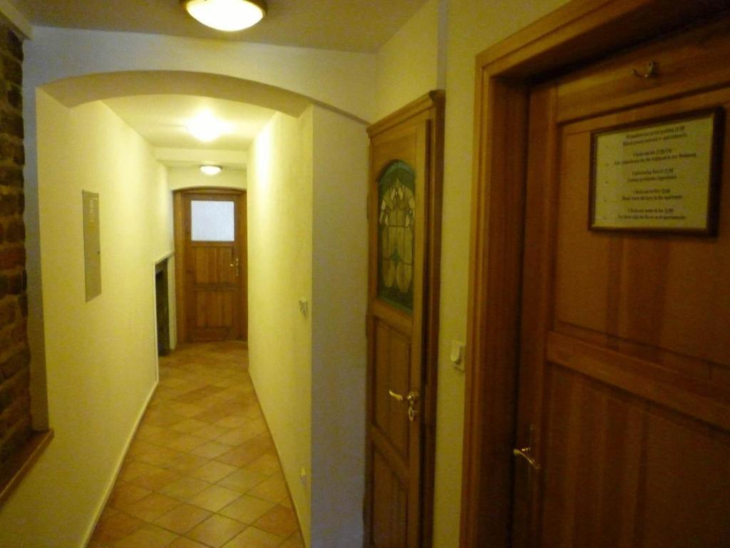 Academus Pub & Guest House Wrocław Chambre photo